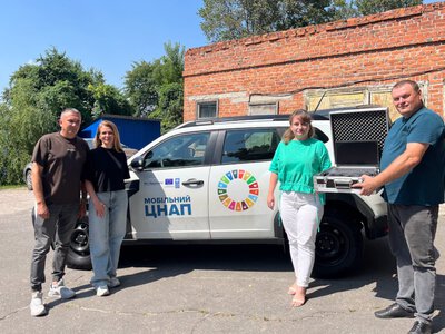 Чернеччинська громада отримала Renault Duster для мобільних ЦНАПів