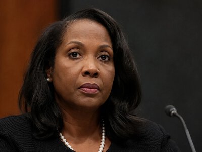 Трамп знову намагається звільнити члена керівництва ФРС Лізу Кук