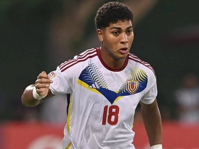 Футболіст, якого вигнав Костюк з Динамо, перейде до Валенсії