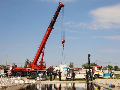 На Рівненщині рятувальники з кількох областей відпрацювали роботу мобільних станцій очищення води