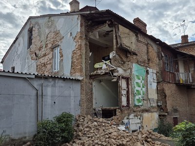Під час тривоги в Бердичеві зруйнувався будинок