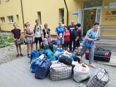 На Прикарпаття евакуювали дев’ятьох людей із Донеччини та Дніпропетровщини: серед них п’ятеро дітей