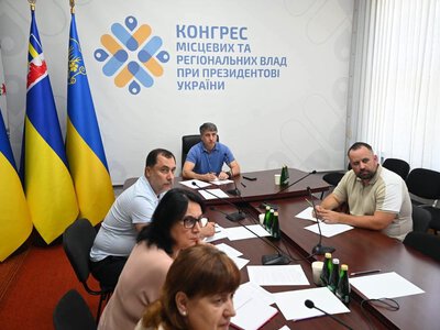 Шкільний автобус, безкоштовний обід та укриття: як Закарпаття готується до нового навчального року