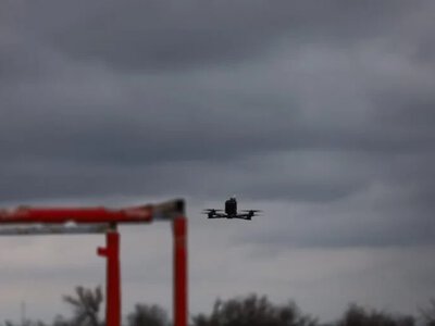 У Херсоні російський дрон атакував людей біля супермаркету - Херсон Daily