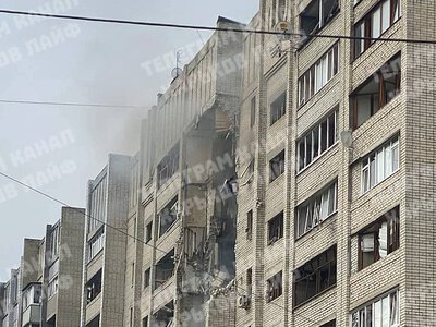 Ракетний удар по Харкову: двоє загиблих, 12 поранених, люди під завалами