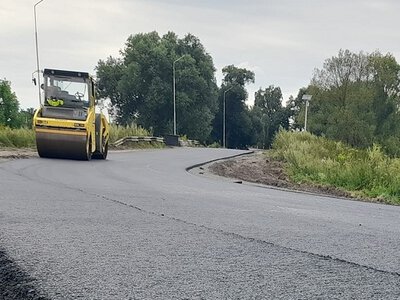 У волинському селищі продовжили ремонт дороги (Фото)
