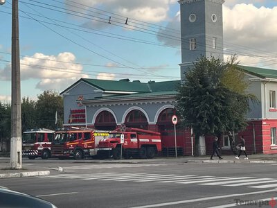 У Кременчуці горів балкон квартири та господарча споруда