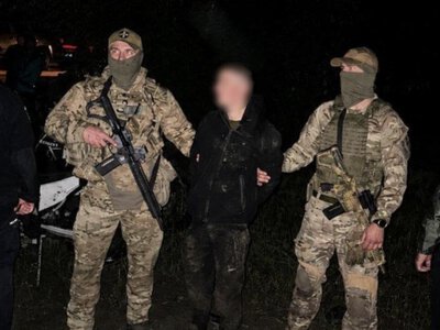 На Рівненщині судитимуть чоловіка, який за 20 тисяч доларів допомагав військовозобов’язаним перетнути кордон