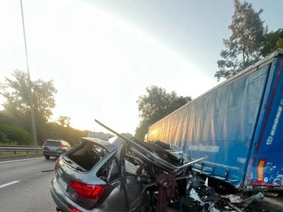 Фото: ранкова ДТП у Києві забрала життя жінки та дитини