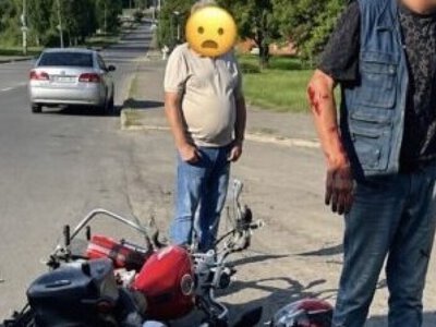 У Кривому Розі мопед збив жінку на переході