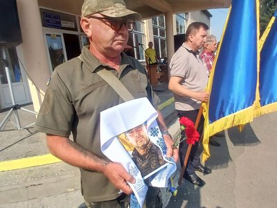 У Тальнівській громаді провели в останню путь захисника, який помер від тяжкої хвороби