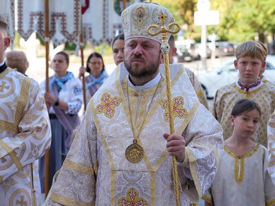  Кардинал Микола Бичок очолив Літургію в Тернополі та освятив автомобілі для фронту 