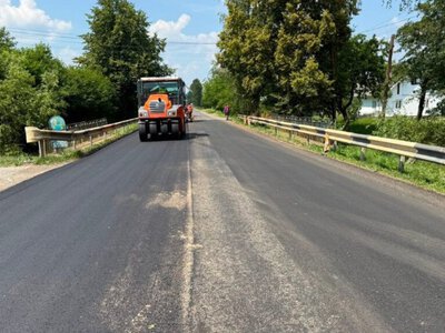 Тут практично їх немає, тут напрямки: який стан доріг на Буковині