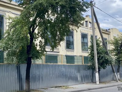 Фірмі депутата Порчиряна хочуть віддати приміщення колишнього квартирного управління в оренду на 49 років