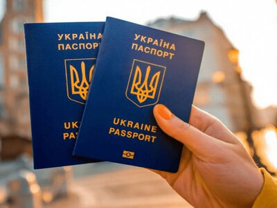 Закордонні паспорти випередили внутрішні: скільки документів оформили на Полтавщині