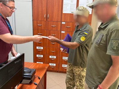У 51 рік отримав перший паспорт громадянина України: історія добровольця з Ужгородщини