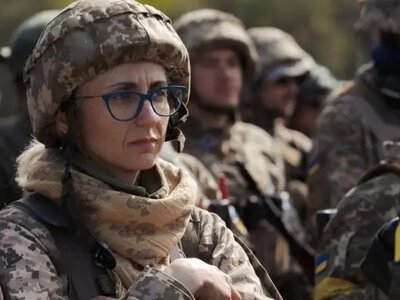 «Чоловіків вже не вистачає»: примусова мобілізація жінок – правда чи фейк?