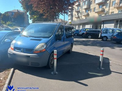 У Рівному за тиждень винесли понад 600 постанов за порушення правил паркування