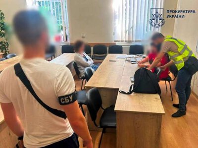 В Ивано-Франковске врач военной поликлиники получила подозрение в получение неправомерной выгоды