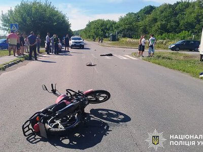 На Хмельниччині 16-річний мотоцикліст потрапив у ДТП