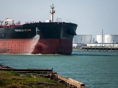 Bloomberg: Туреччина відновила транзит суден через Чорне море після технічних затримок