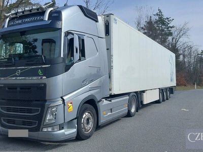 У Пльзеньському краї Чехії вантажівка розчавила чоловіка під час руху заднім ходом