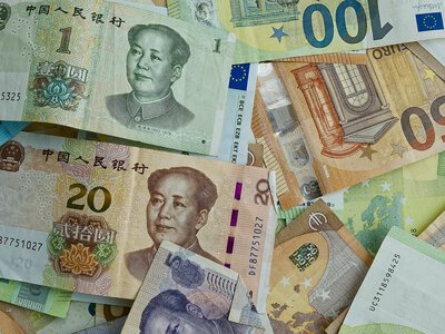 Deutsche Bank першим у Європі отримав право проводити розрахунки в юанях: що це означає для долара