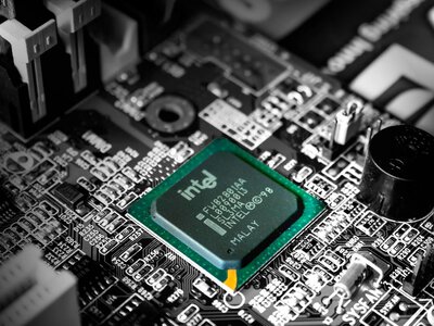 Intel знайшла 20 мільярдів доларів на масштабний план: що задумали у компанії