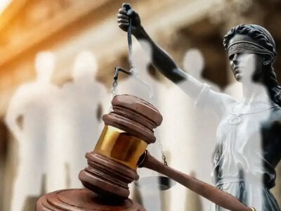 Залишила немовля бабусі: суд позбавив рівнянку батьківських прав