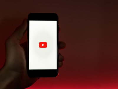 YouTube удвічі підвищує поріг для монетизації: нові правила запрацюють у 2027 році