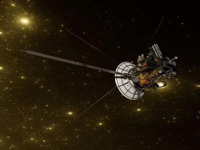 Voyager-1 уже так далеко, що команда до нього йде понад 23 години