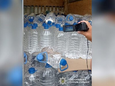 Понад 3,5 тонни спирту без документів виявили у водія на Чернігівщині