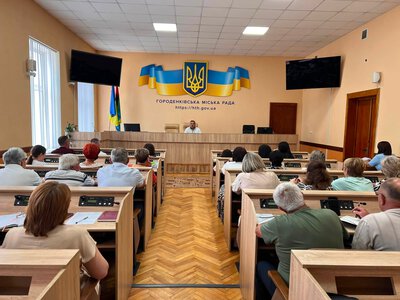 Підготовка до 1 вересня та зимового сезону: Богдан Кобилянський провів нараду з освітянами Городенківщини