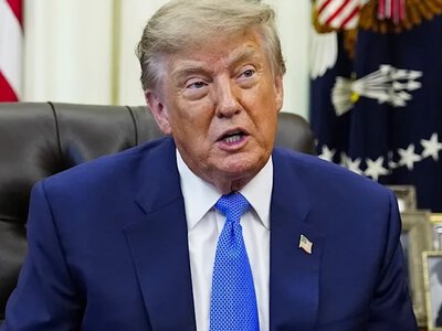 США «на сто відсотків» контролюють Ормузьку протоку – Трамп