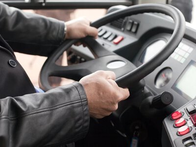 У Чернівцях мобілізували водія автобуса, звільненого після скандалу