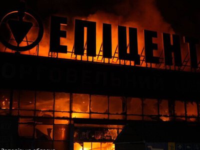 Російські війська атакували Запоріжжя, пошкоджені будинок і торговельний центр