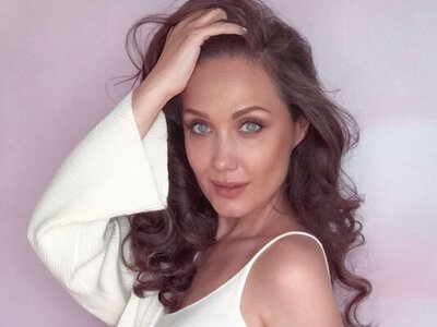 Євгенія Власова повертається після тривалої паузи: співачка переспівала свій хіт Ветер надежды