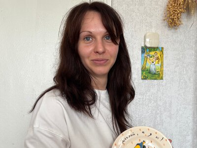 Переселенка з Бахмута відкрила керамічну справу в Черкасах