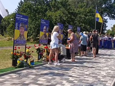 У селі на Лисянщині відкрили Алею Слави та встановили “Дерево Надії”