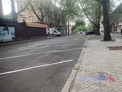У Миколаєві на деяких вулицях вночі заборонять паркуватись