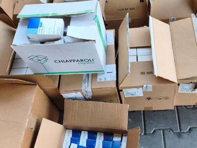 Замість продуктів і матраців: у «Дяковому» знайшли неочікуване в гумвантажі — PMG.ua