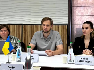 Україна та Фінляндія обговорили захист агроекспорту та подолання морської блокади