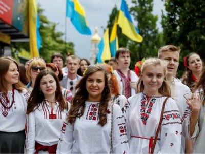 Молодь тримає Україну і творить її майбутнє