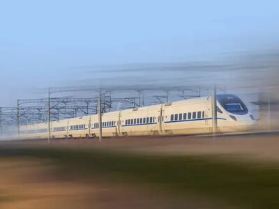 Китайський випробувальний поїзд розігнали до 800 кілометрів на годину за 5,3 секунди