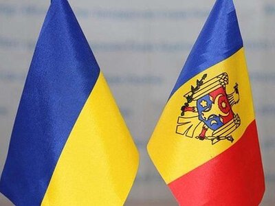 Уряд Молдови запровадив 50% знижки на транзит українських вантажів та змінює маршрут поїзда до Кишинева.