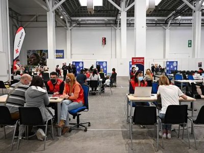 Українок в Іспанії просять показати Резерв+