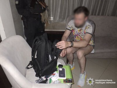 У центрі Києва чоловік влаштував різанину в готелі