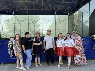 На окупованій Каховщині росіяни придбали мобільну сцену для масових заходів
