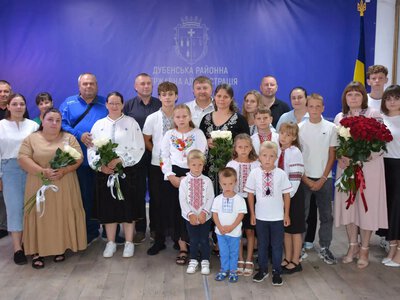 П’ятьом багатодітним матерям із Дубенщини присвоїли звання «Мати-героїня»