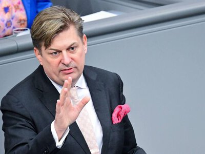 У Німеччині видали ордер на арешт депутата АдН через борг у €296